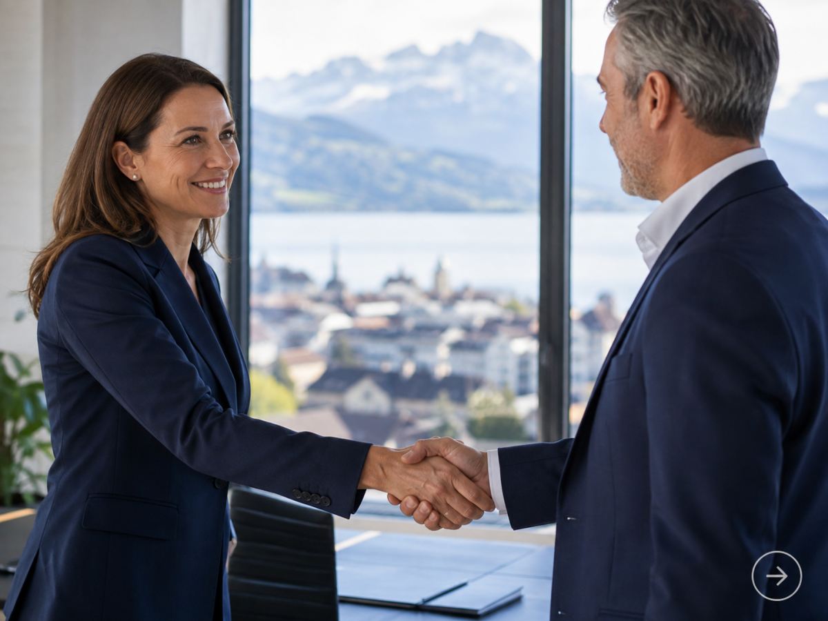 Persönliche Beratung und Handschlag bei SOF Capital, unabhängige Hypothekenberatung Zug